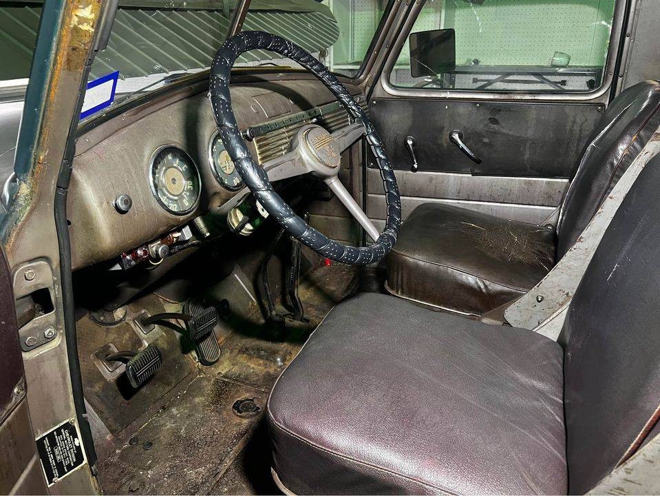 1949 Chevrolet Panel Truck (Interior)