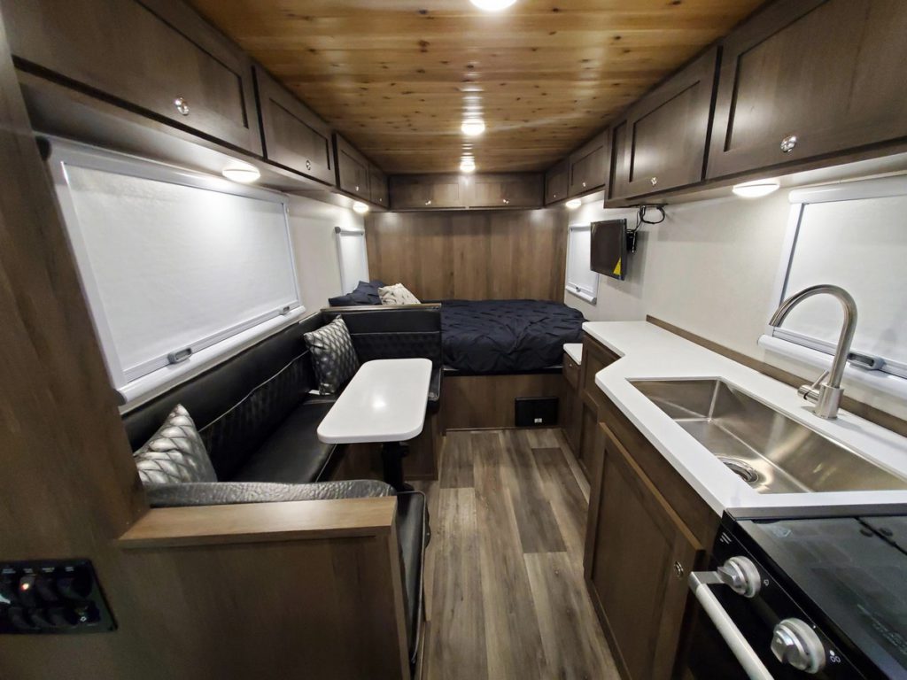 Imperial Outdoors XploreRV X22 (Interior)