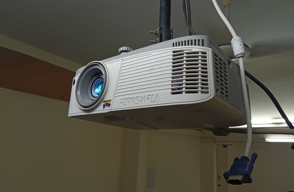 Best Projector For Daylight Viewing 2023 Buying Guide