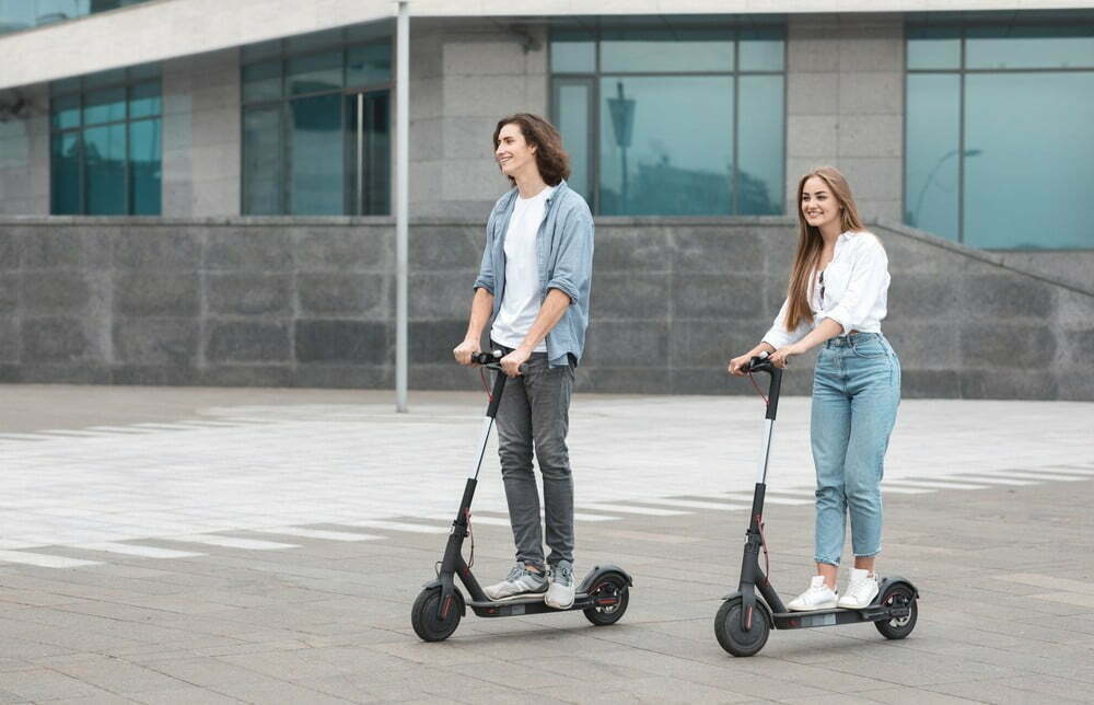Exploring the Best Electric Scooters for Commuting: iScooter i9Max 500W, Off Road Models, and Smart Control